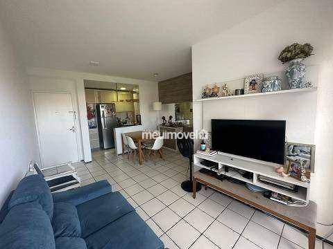 Apartamento à venda com 3 quartos, 73m² - Foto 2