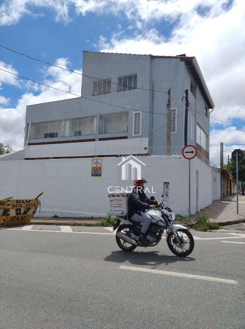 Sobrado à venda com 3 quartos, 238m² - Foto 23