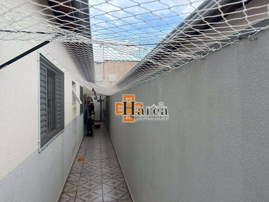 Casa à venda com 2 quartos, 92m² - Foto 11