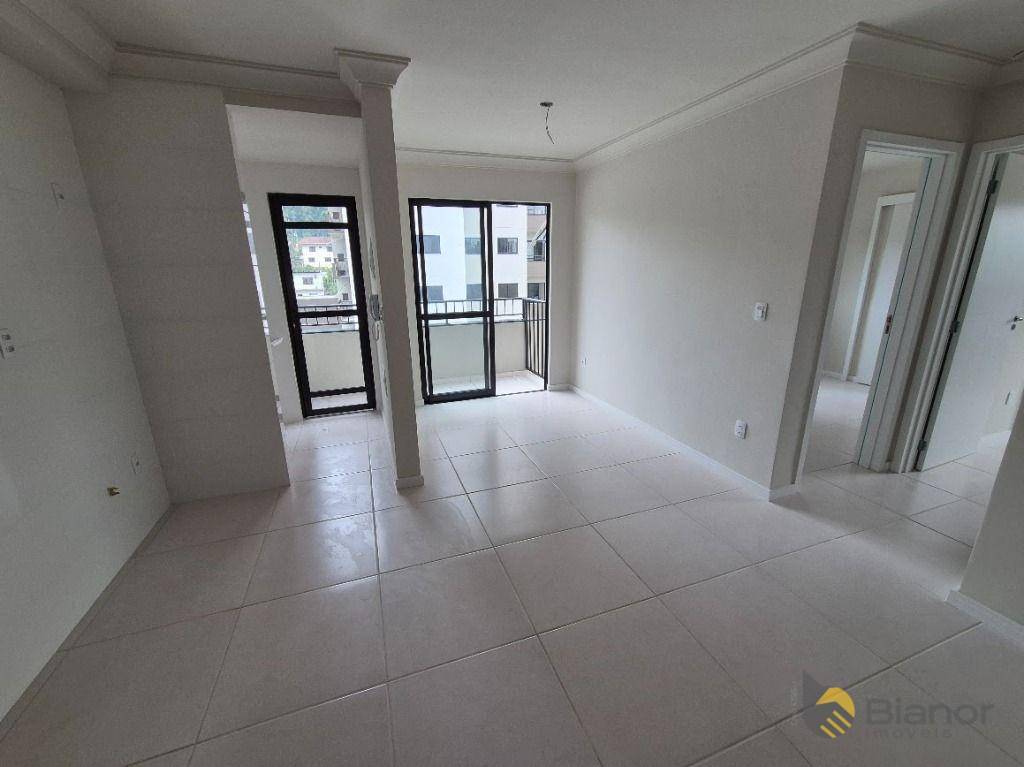 Apartamento para alugar com 2 quartos, 52m² - Foto 2