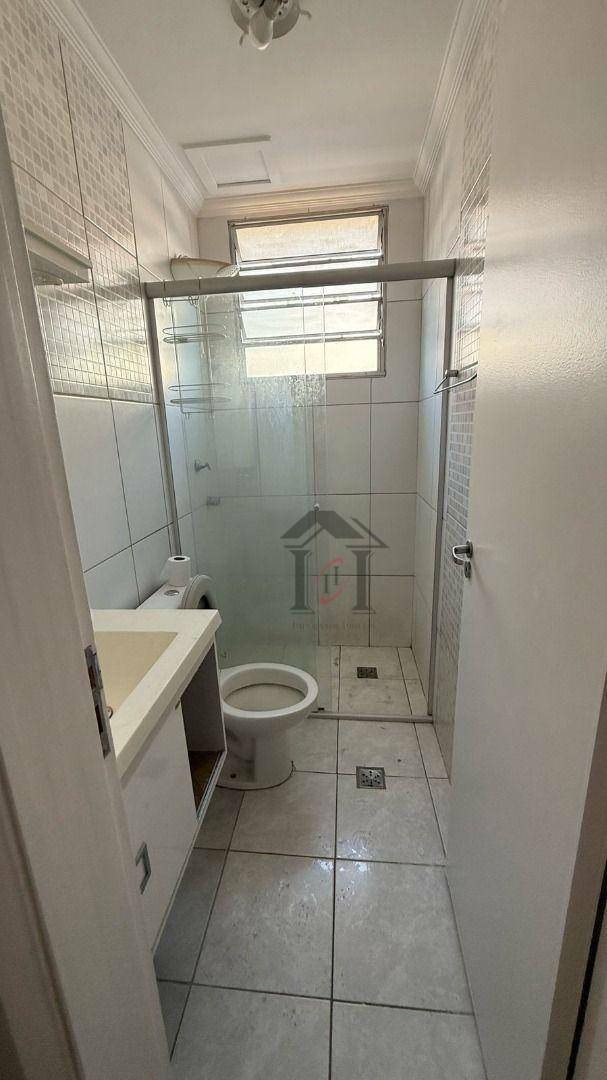 Apartamento para alugar com 2 quartos, 50m² - Foto 11