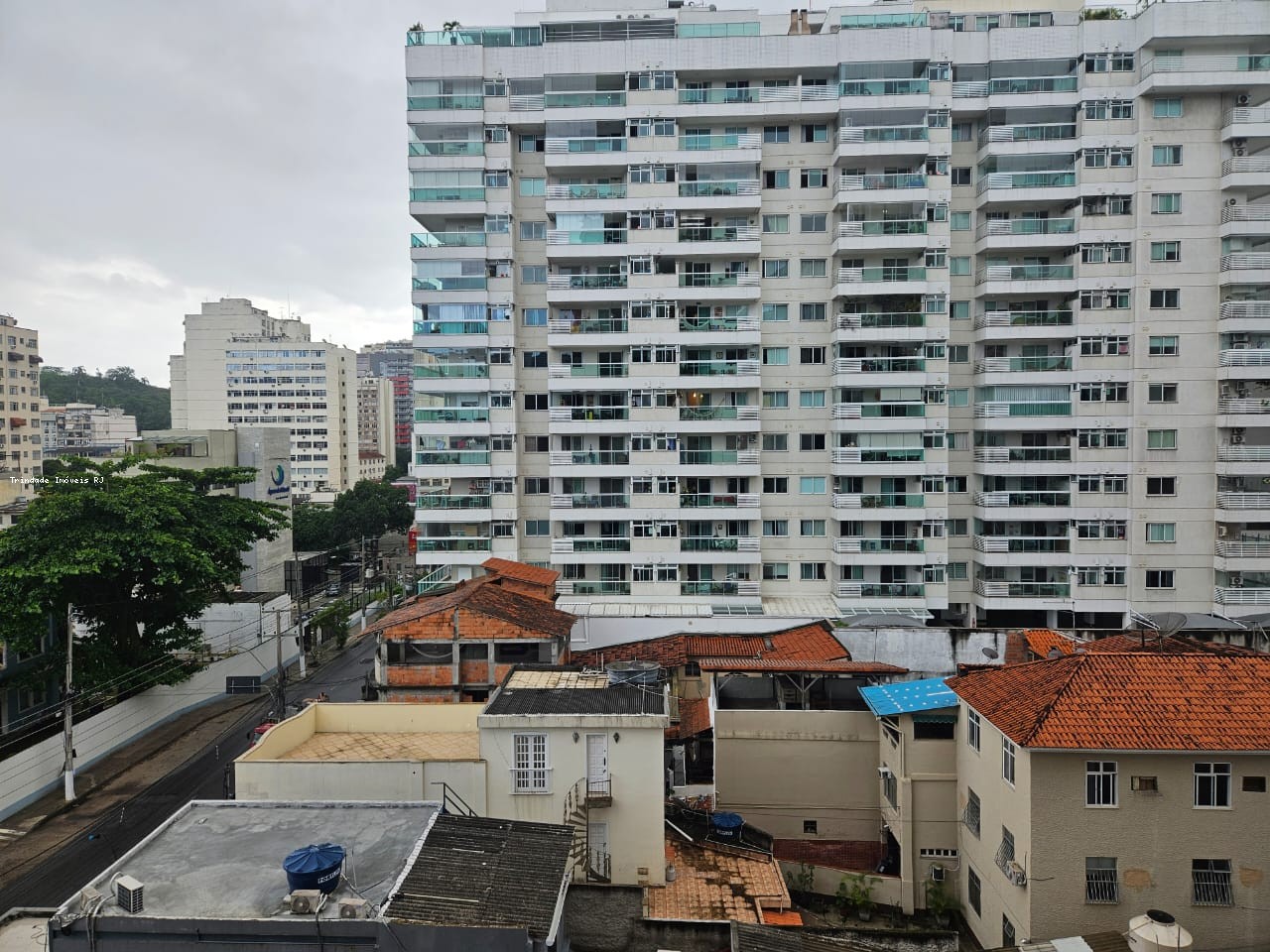 Apartamento à venda com 2 quartos, 115m² - Foto 1