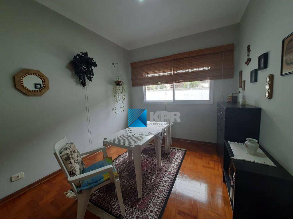 Casa à venda com 3 quartos, 224m² - Foto 28