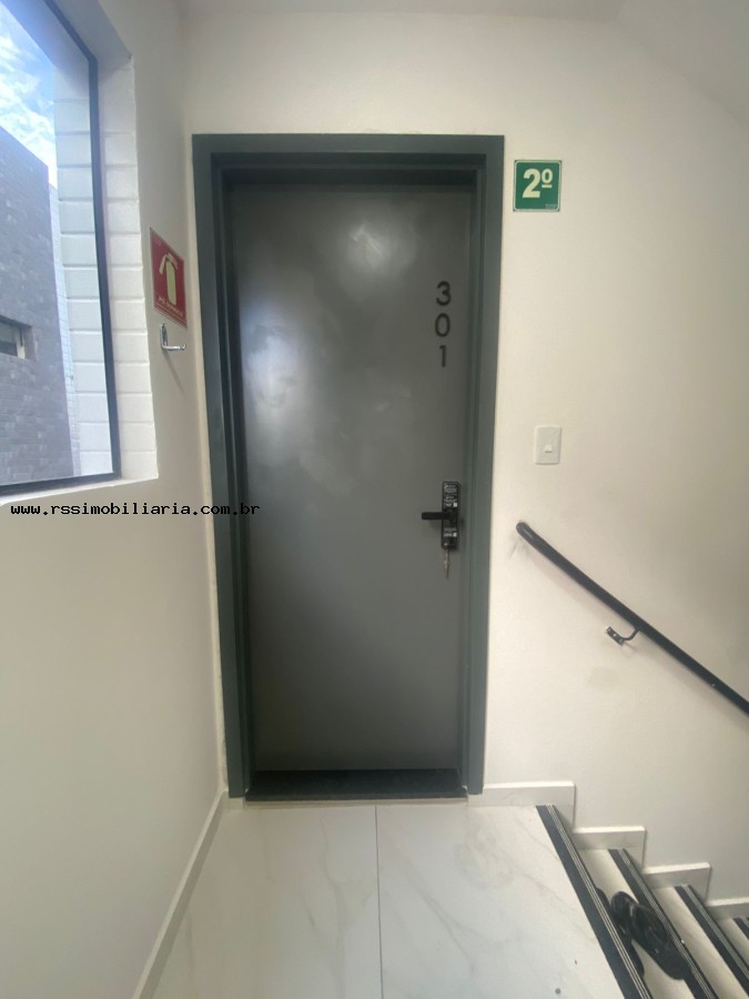 Cobertura à venda com 3 quartos, 70m² - Foto 3