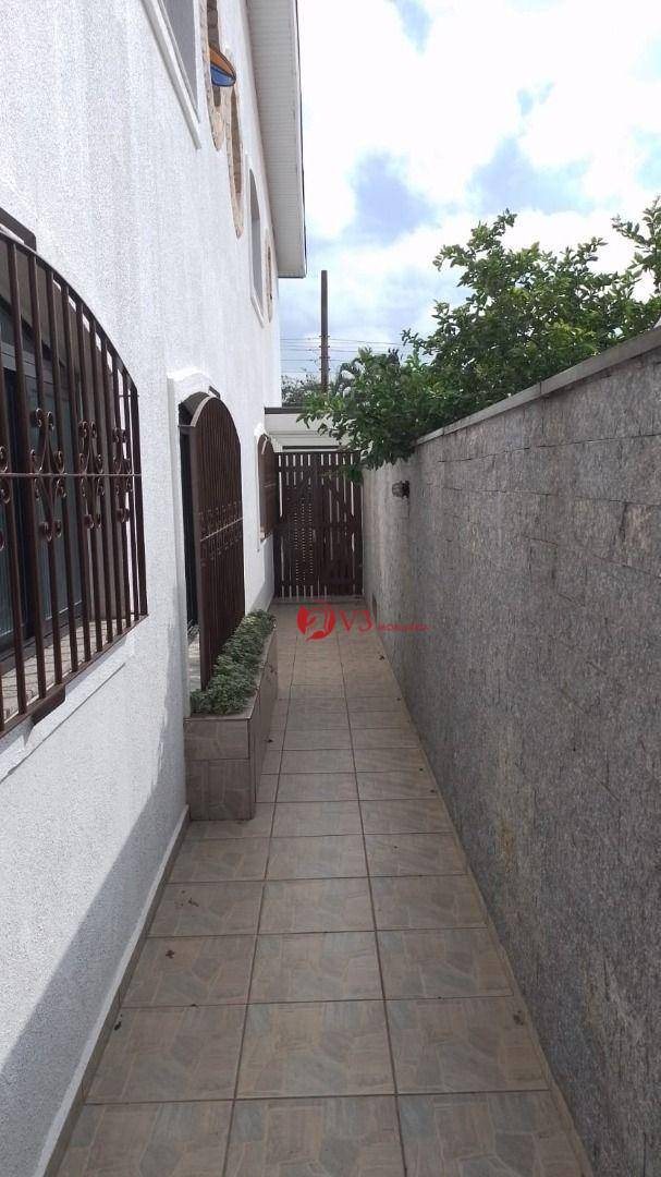 Sobrado para alugar com 3 quartos, 240m² - Foto 15