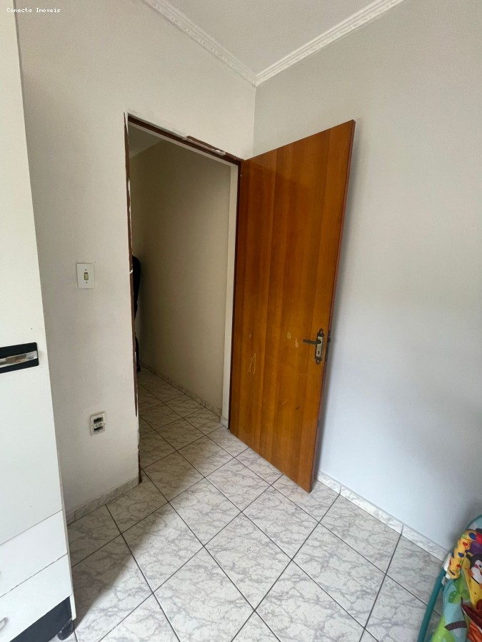 Casa à venda com 3 quartos, 150m² - Foto 14