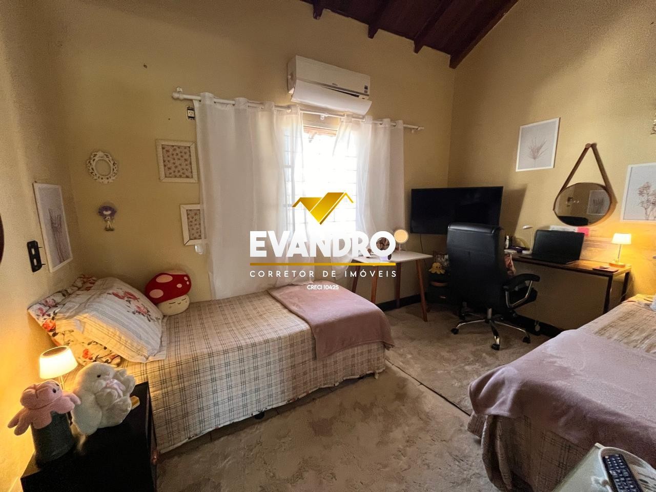Casa à venda com 2 quartos, 279m² - Foto 9