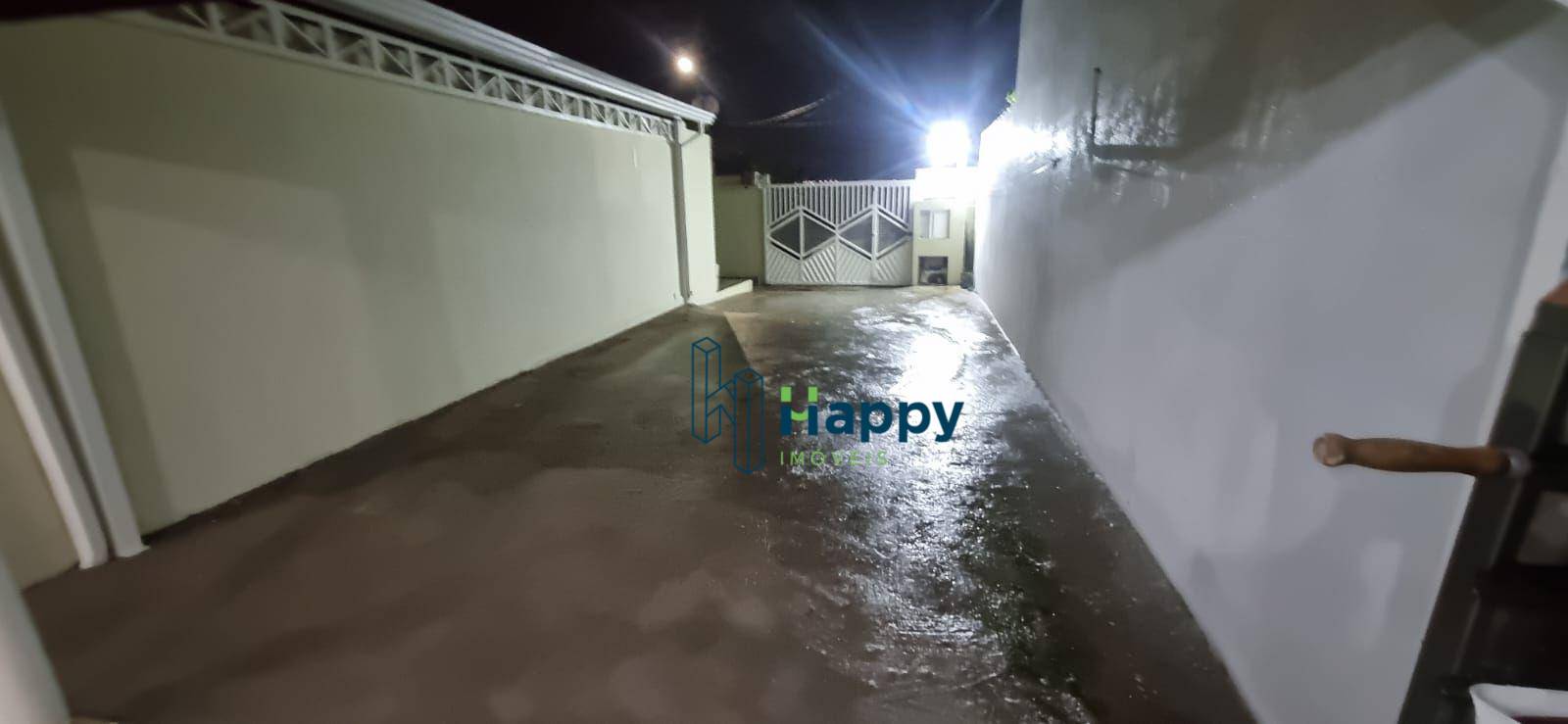 Casa à venda com 2 quartos, 159m² - Foto 2
