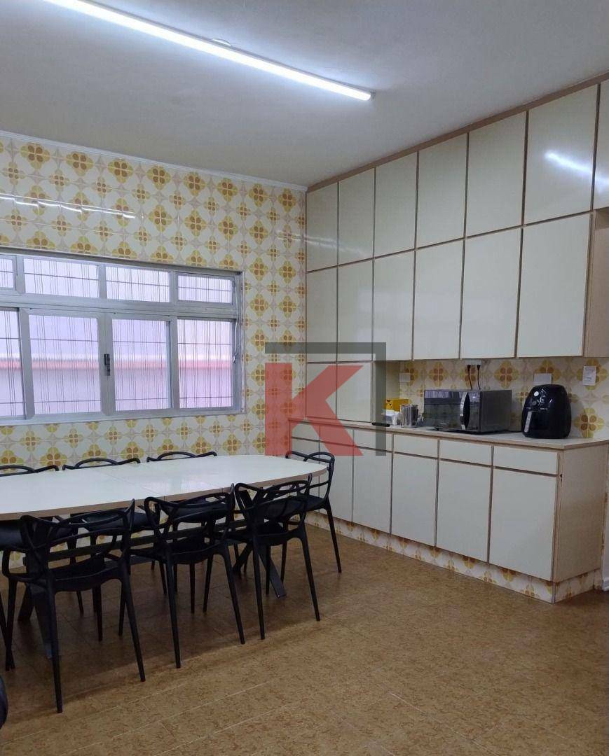 Casa para alugar com 4 quartos, 167m² - Foto 29
