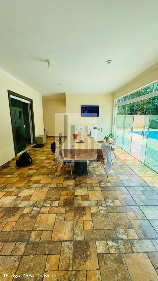 Casa à venda com 3 quartos, 250m² - Foto 35