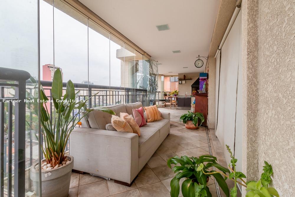 Apartamento à venda com 3 quartos, 240m² - Foto 33