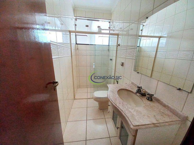 Sobrado à venda com 4 quartos, 270m² - Foto 21