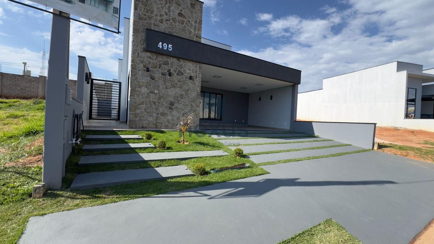 Casa à venda com 3 quartos, 305m² - Foto 2