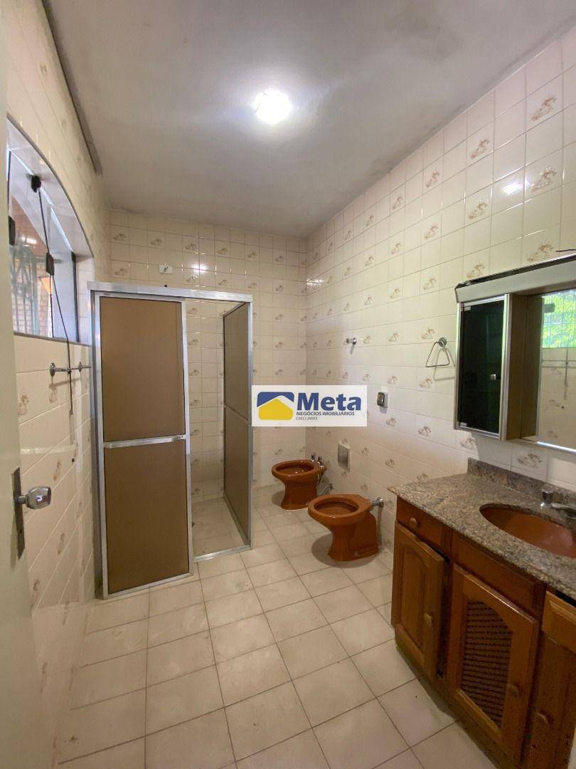 Casa à venda e aluguel com 3 quartos, 253m² - Foto 17