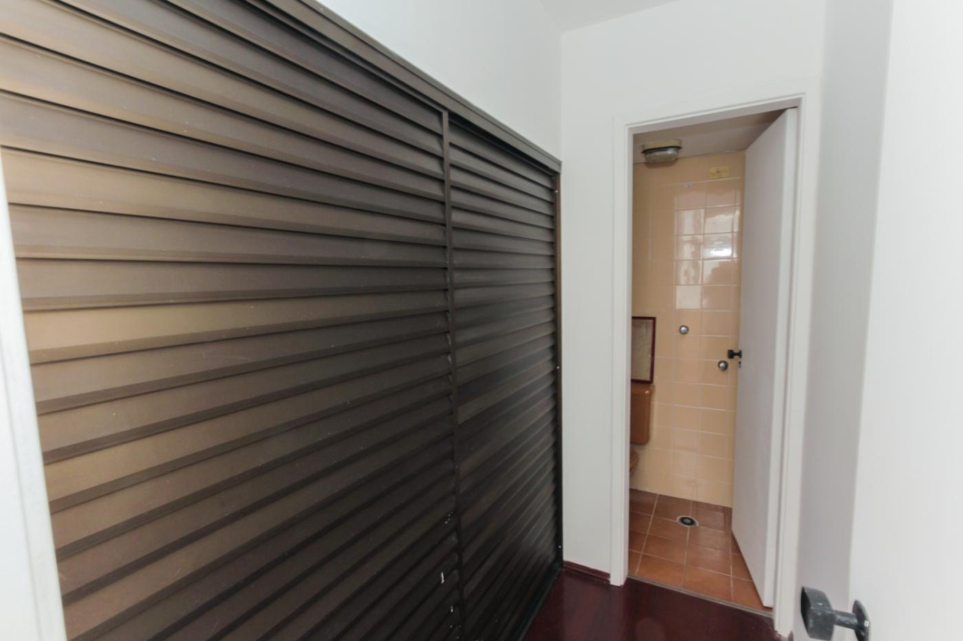 Apartamento para alugar com 2 quartos, 65m² - Foto 20