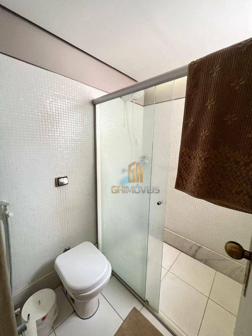 Apartamento à venda com 4 quartos, 218m² - Foto 19