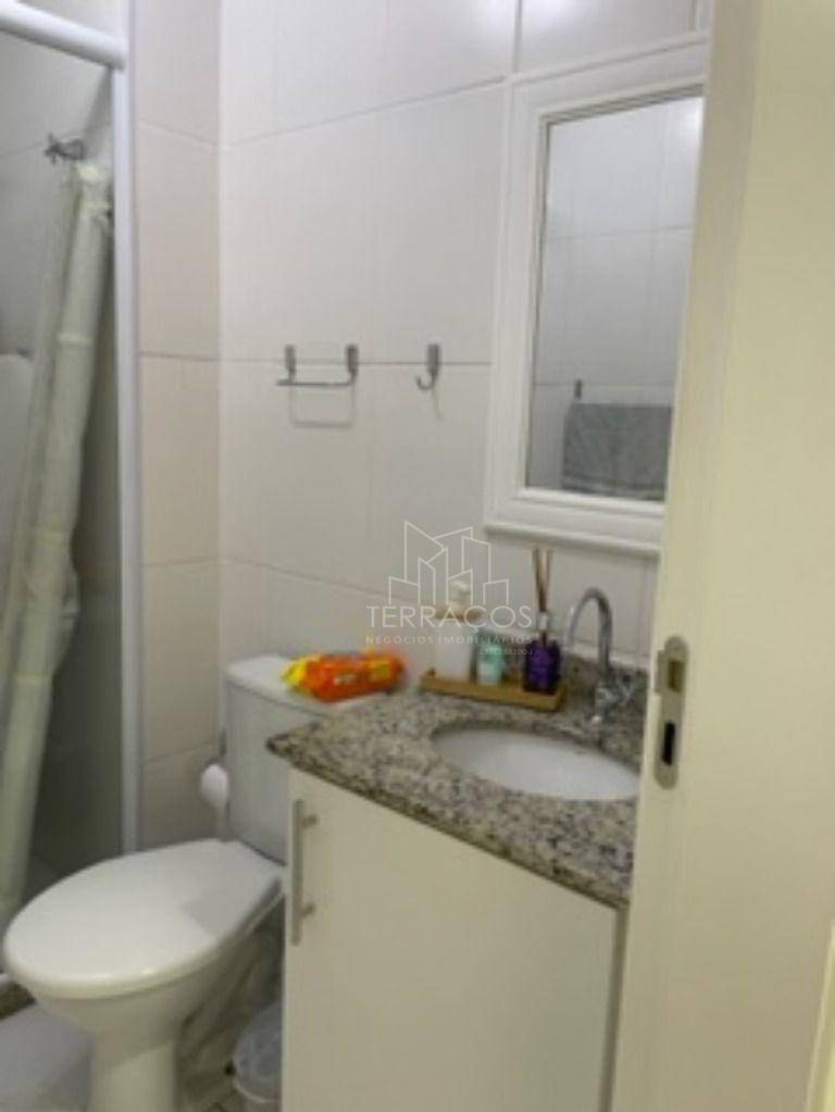 Apartamento à venda com 2 quartos, 66m² - Foto 11