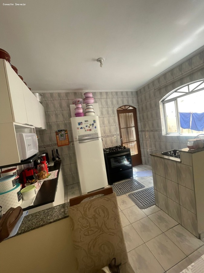 Casa à venda com 3 quartos, 150m² - Foto 10