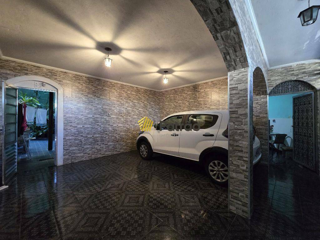 Sobrado à venda com 3 quartos, 200m² - Foto 28