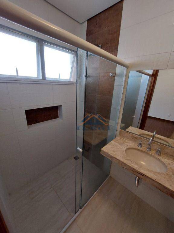 Casa de Condomínio à venda e aluguel com 4 quartos, 563m² - Foto 47