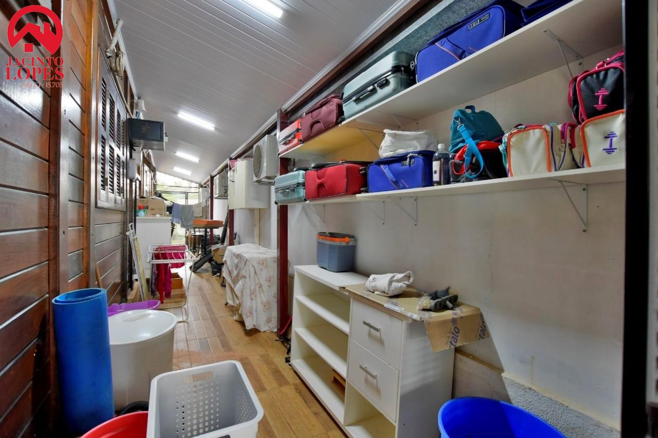 Casa de Condomínio à venda com 3 quartos, 300m² - Foto 23