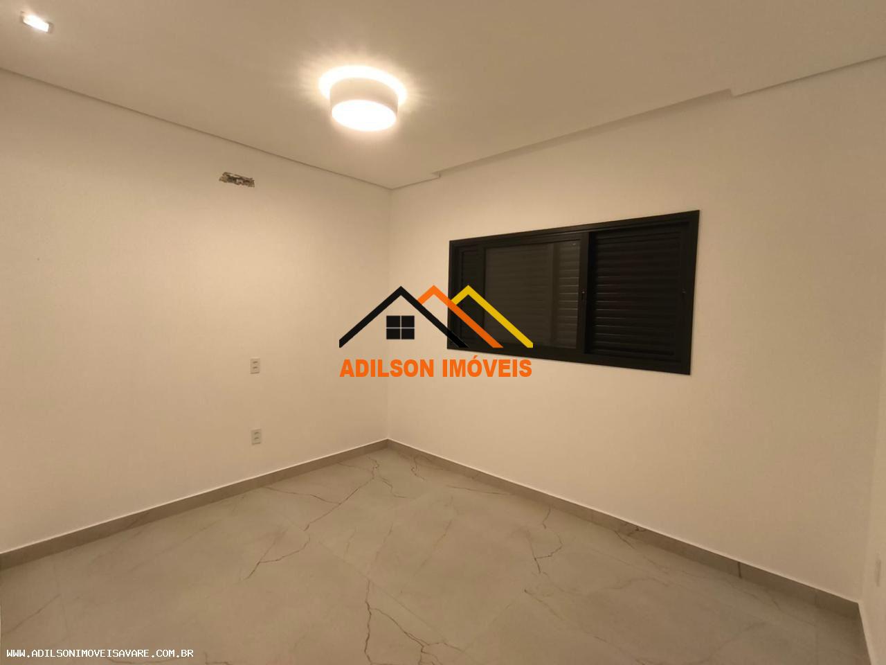 Casa à venda com 4 quartos, 286m² - Foto 17