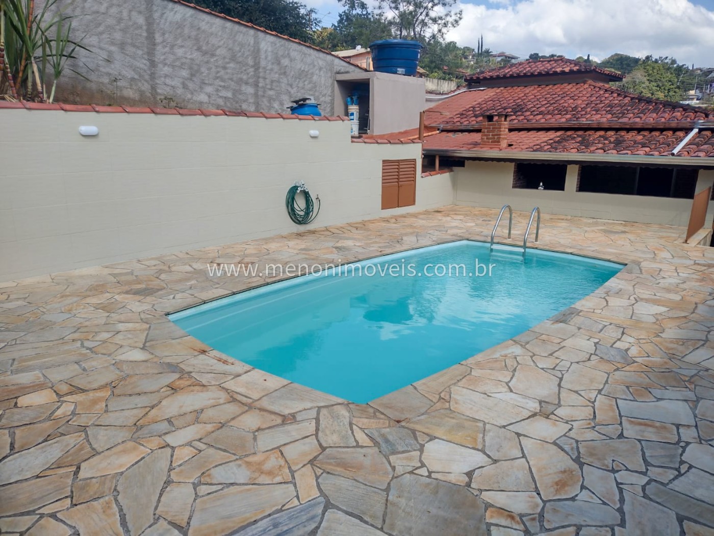 Chácara à venda com 2 quartos, 500m² - Foto 1
