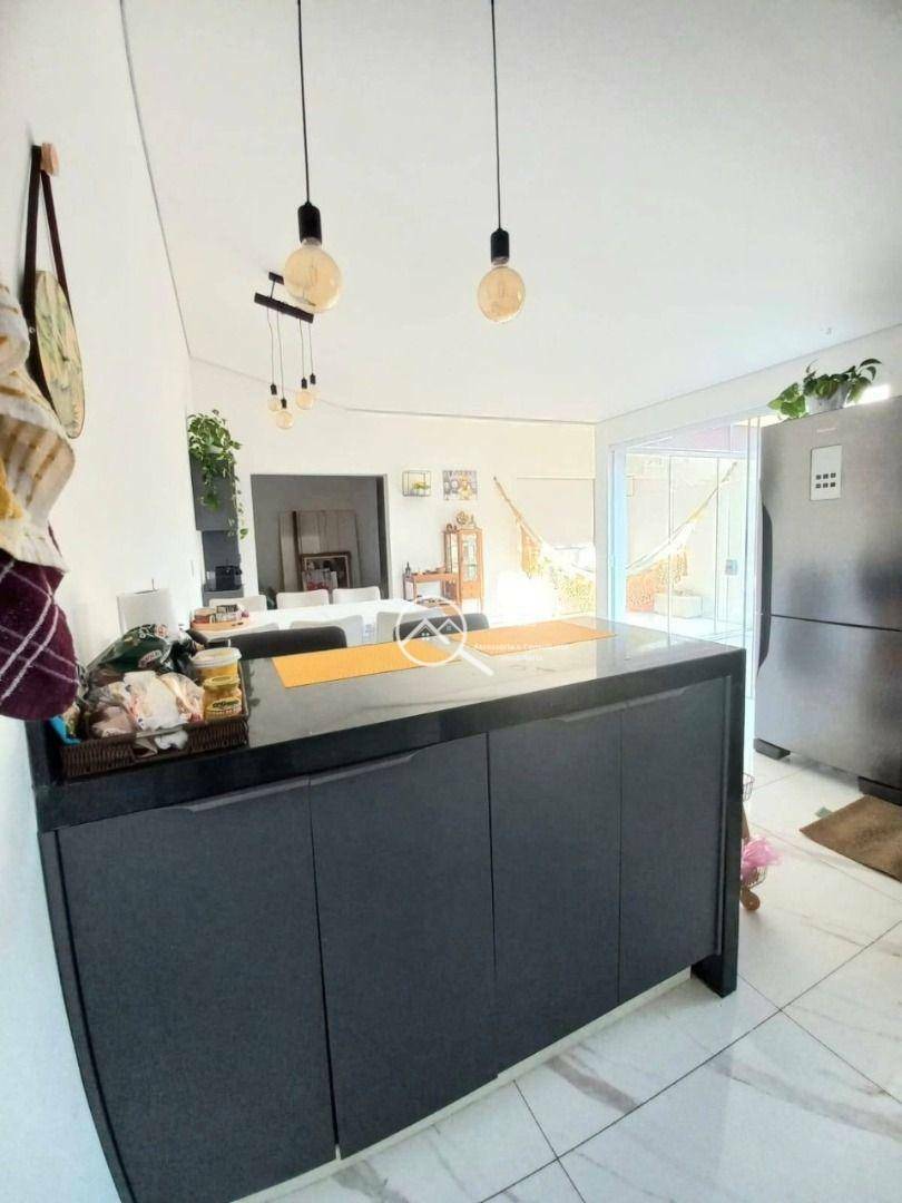Casa de Condomínio à venda com 3 quartos, 170m² - Foto 3