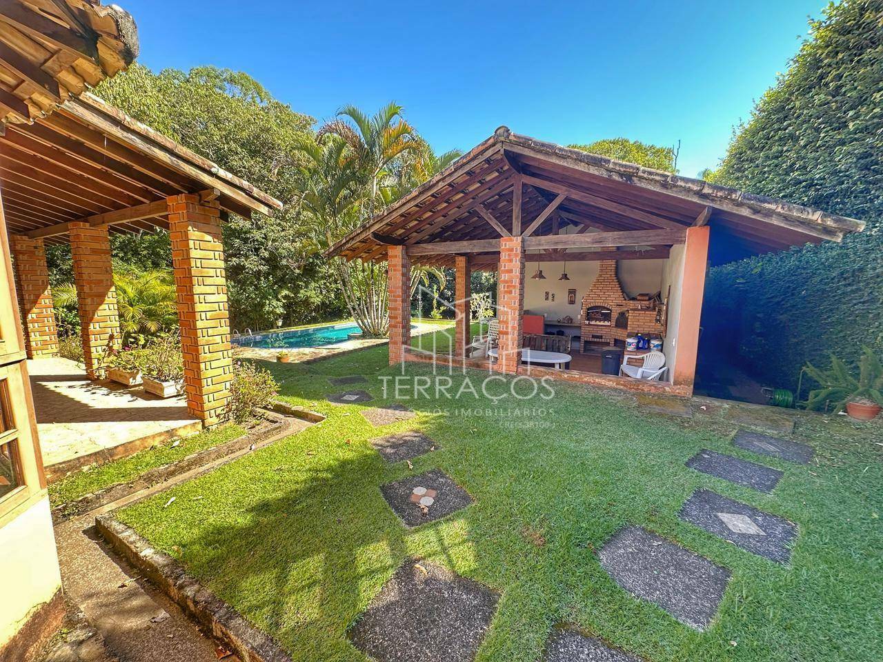 Casa de Condomínio à venda com 3 quartos, 460m² - Foto 4