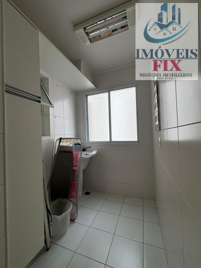Apartamento à venda com 2 quartos, 75m² - Foto 15
