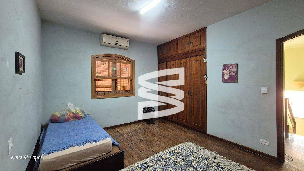 Casa à venda com 3 quartos, 349m² - Foto 17