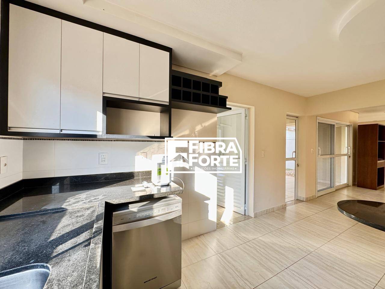 Casa de Condomínio à venda com 3 quartos, 220m² - Foto 8
