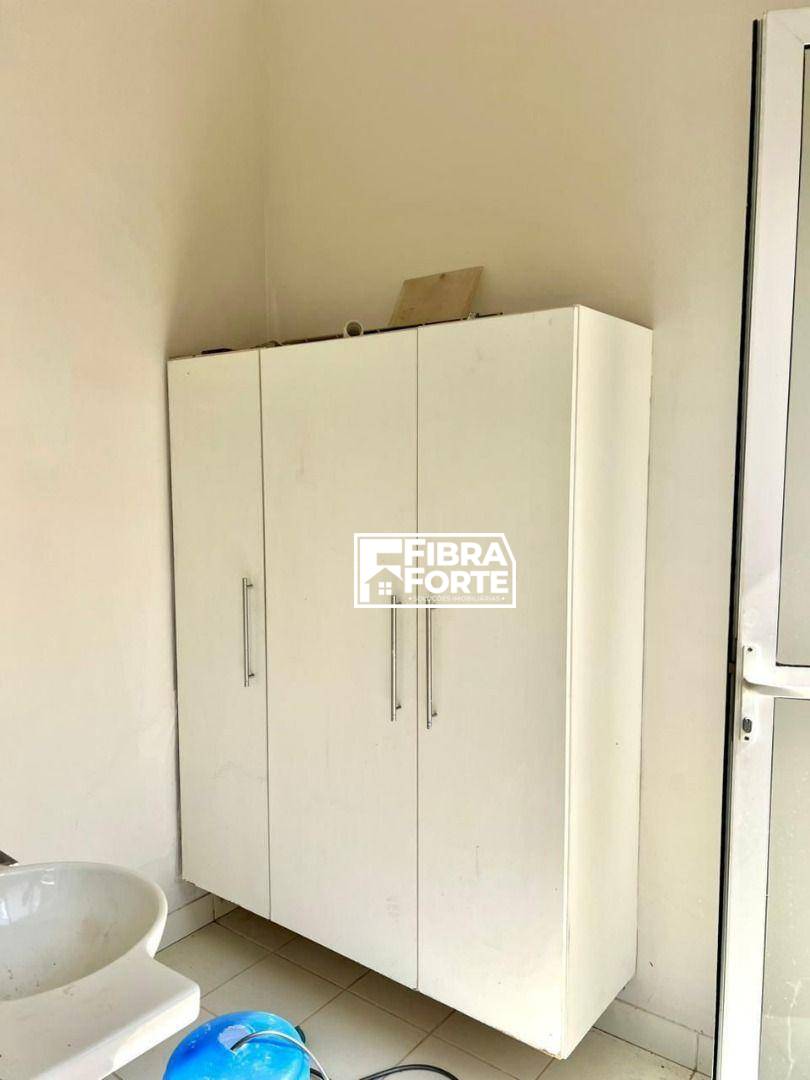 Casa de Condomínio para alugar com 4 quartos, 397m² - Foto 20