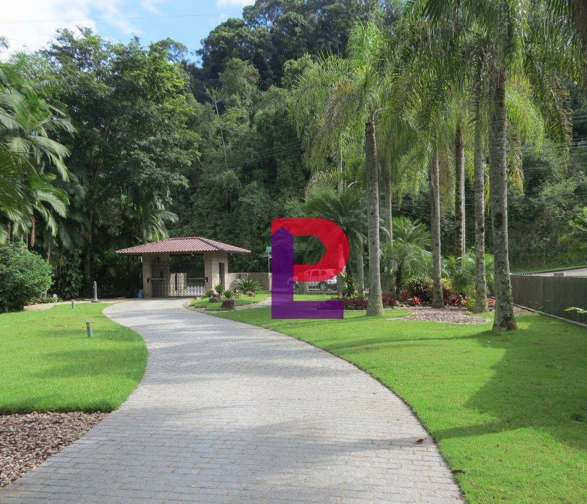 Casa à venda com 4 quartos, 282m² - Foto 3