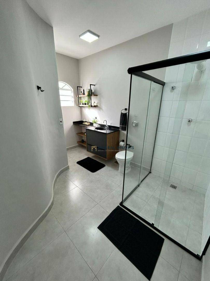 Casa à venda e aluguel com 4 quartos, 416m² - Foto 23