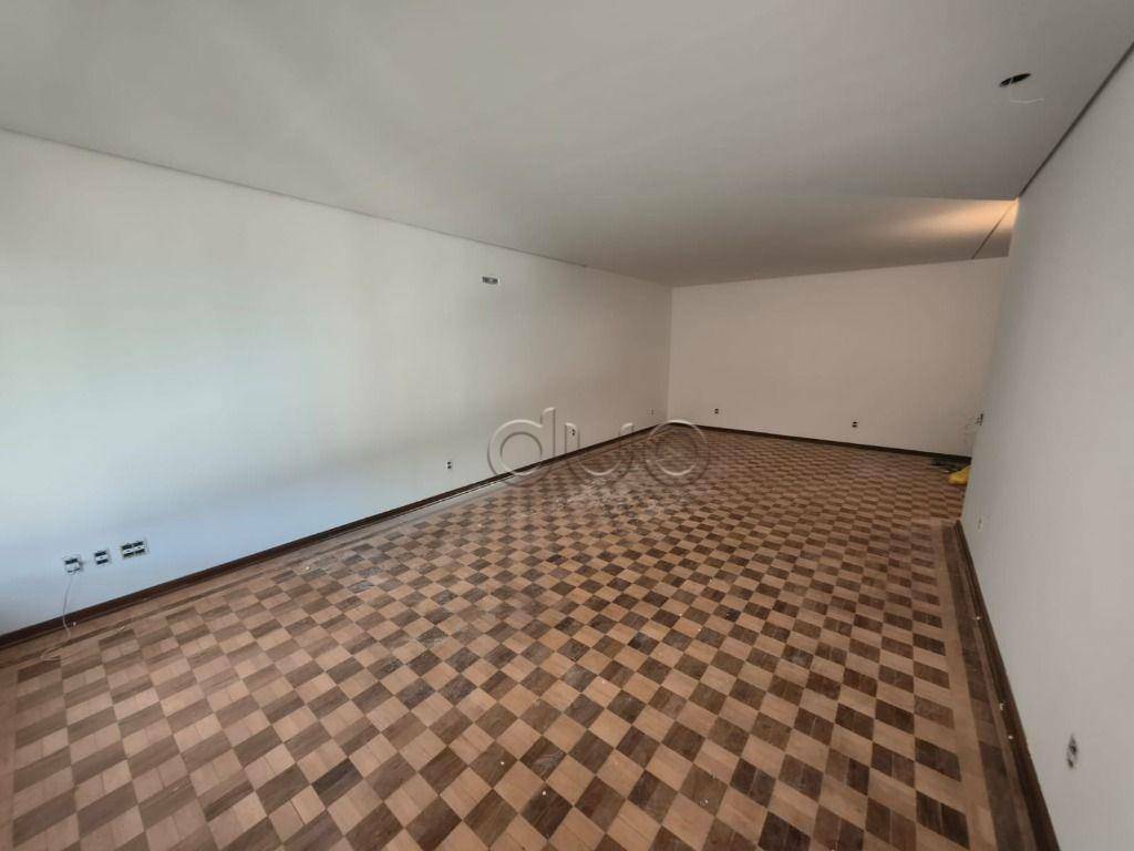 Casa para alugar com 4 quartos, 246m² - Foto 15