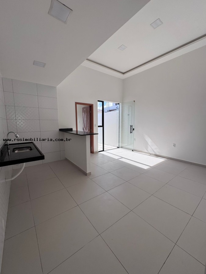Casa à venda com 3 quartos, 56m² - Foto 11