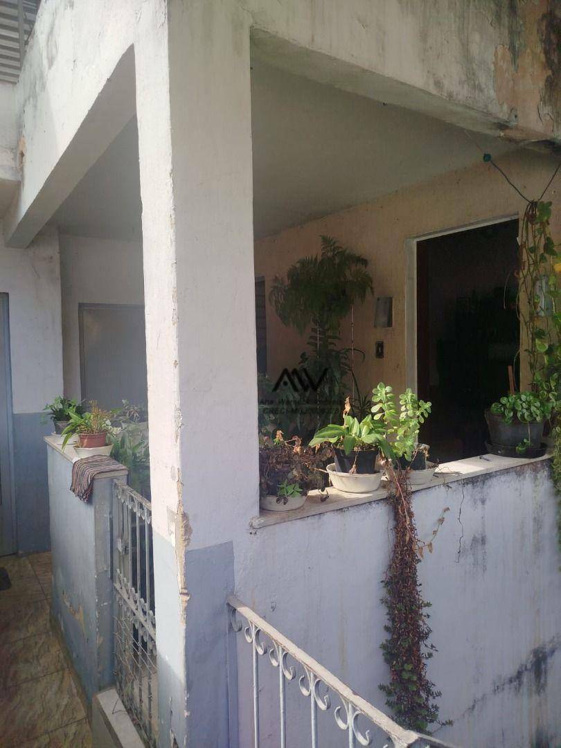 Casa à venda com 5 quartos, 350m² - Foto 3