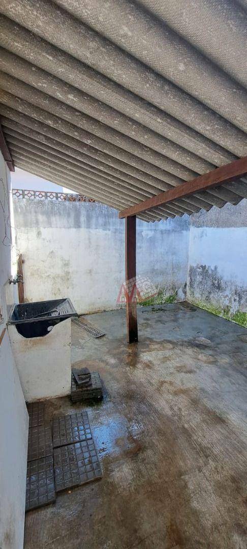 Casa à venda com 2 quartos, 76m² - Foto 14