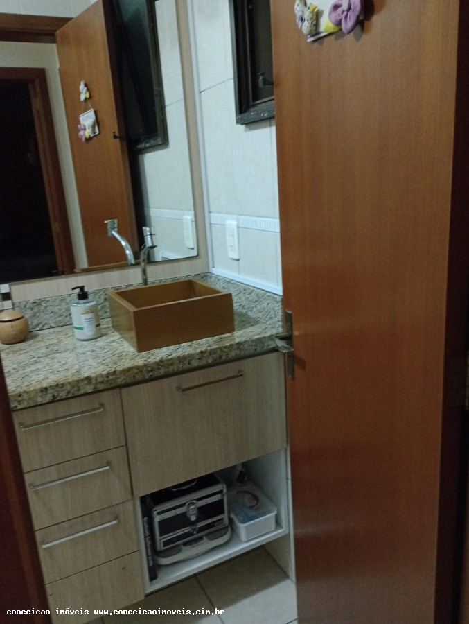 Apartamento à venda com 2 quartos, 72m² - Foto 21