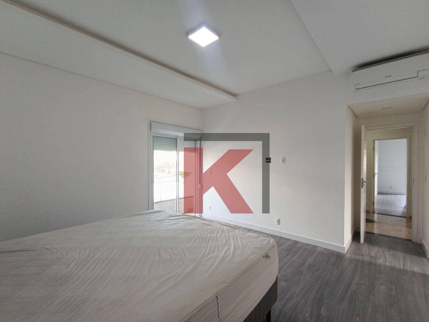 Casa à venda com 4 quartos, 237m² - Foto 14