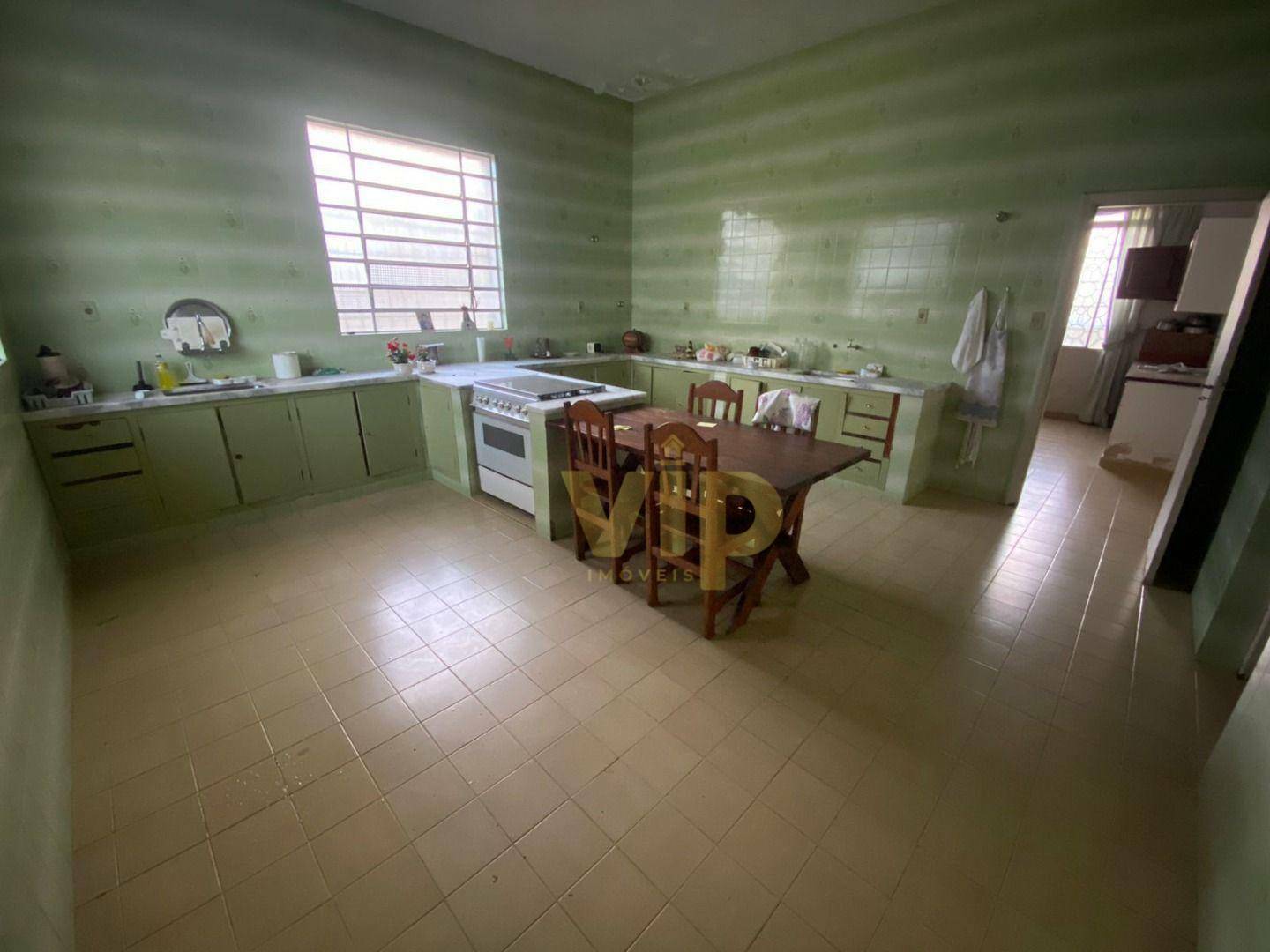 Casa à venda com 4 quartos, 592m² - Foto 18