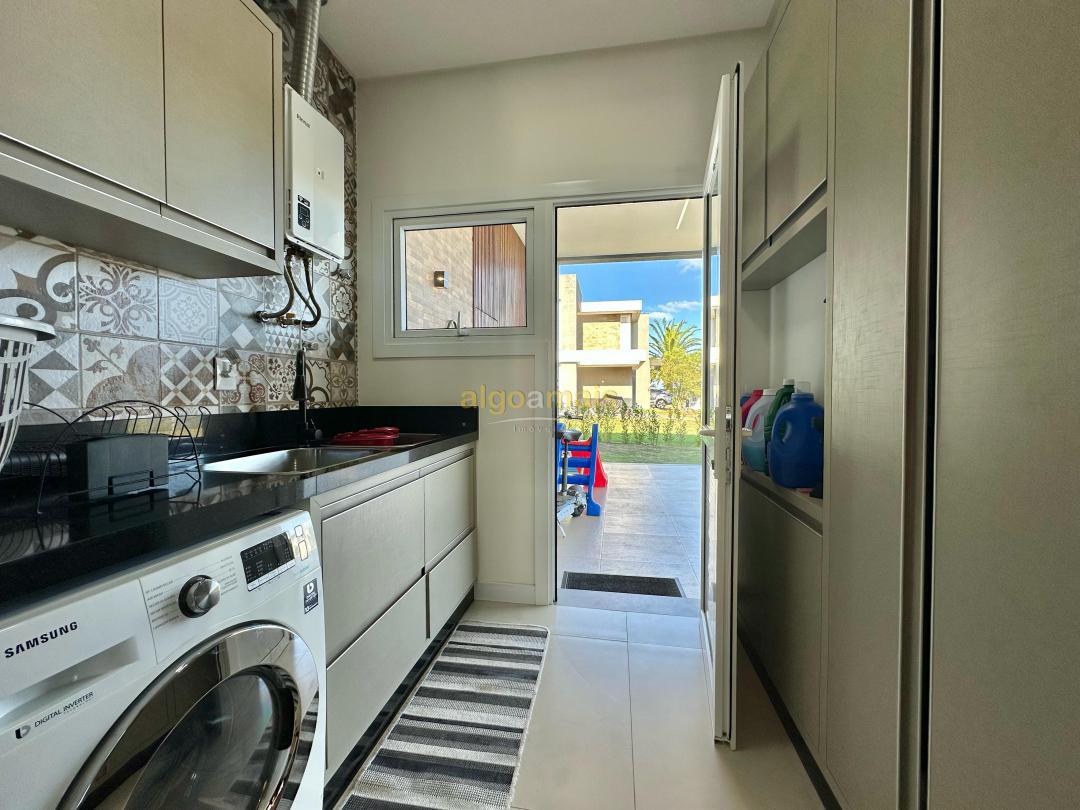 Casa de Condomínio à venda com 3 quartos, 179m² - Foto 14