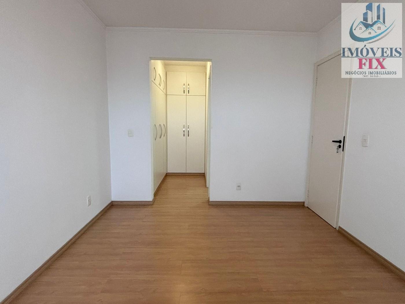 Apartamento à venda com 2 quartos, 75m² - Foto 22