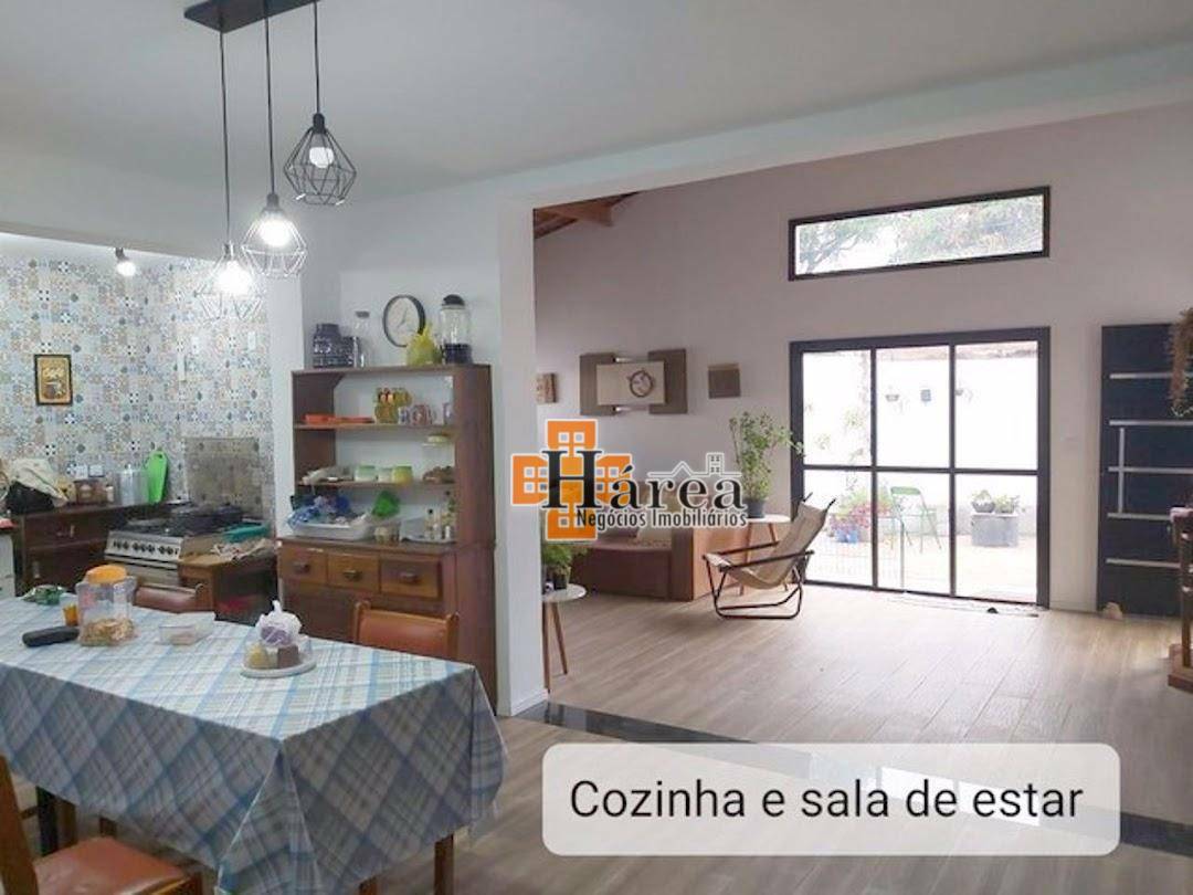 Casa à venda com 3 quartos, 176m² - Foto 12