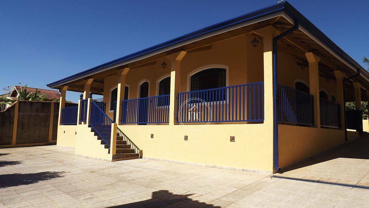 Chácara à venda com 3 quartos, 360m² - Foto 1