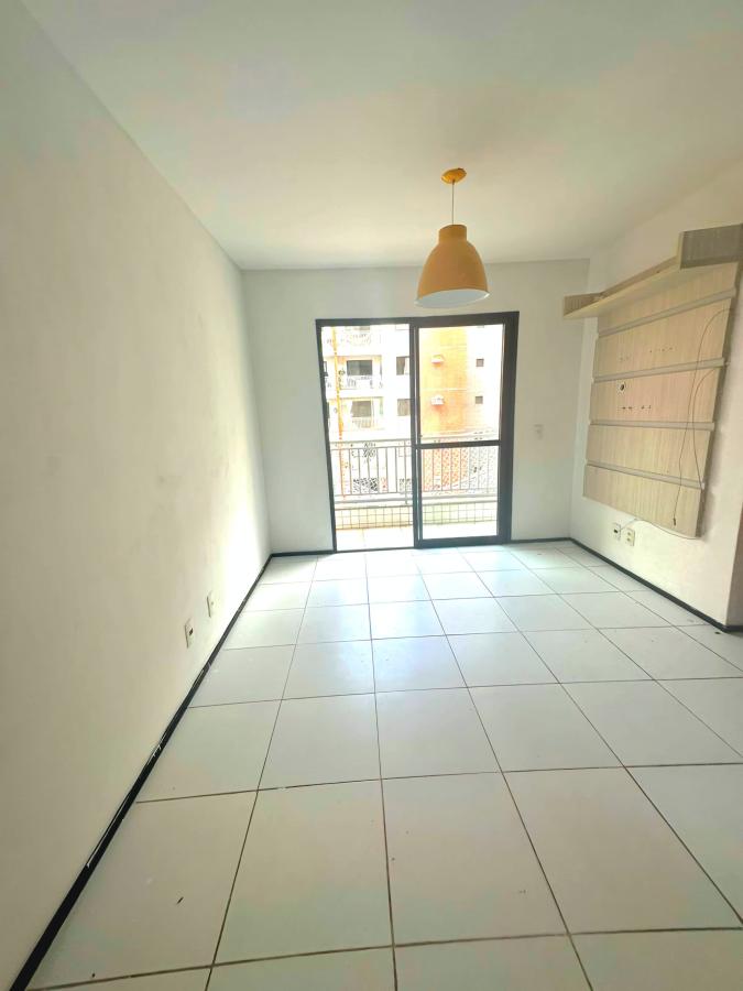 Apartamento para alugar com 2 quartos, 61m² - Foto 2