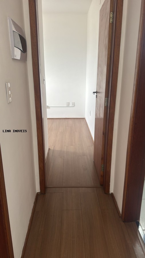 Apartamento para alugar com 2 quartos, 64m² - Foto 9