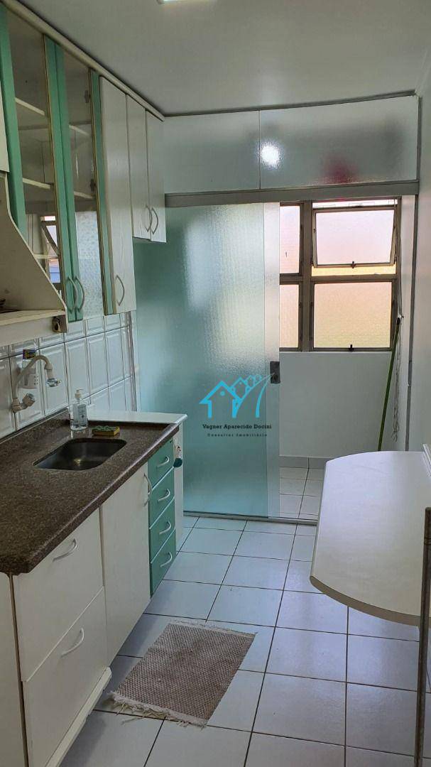 Apartamento para alugar com 3 quartos, 69m² - Foto 3