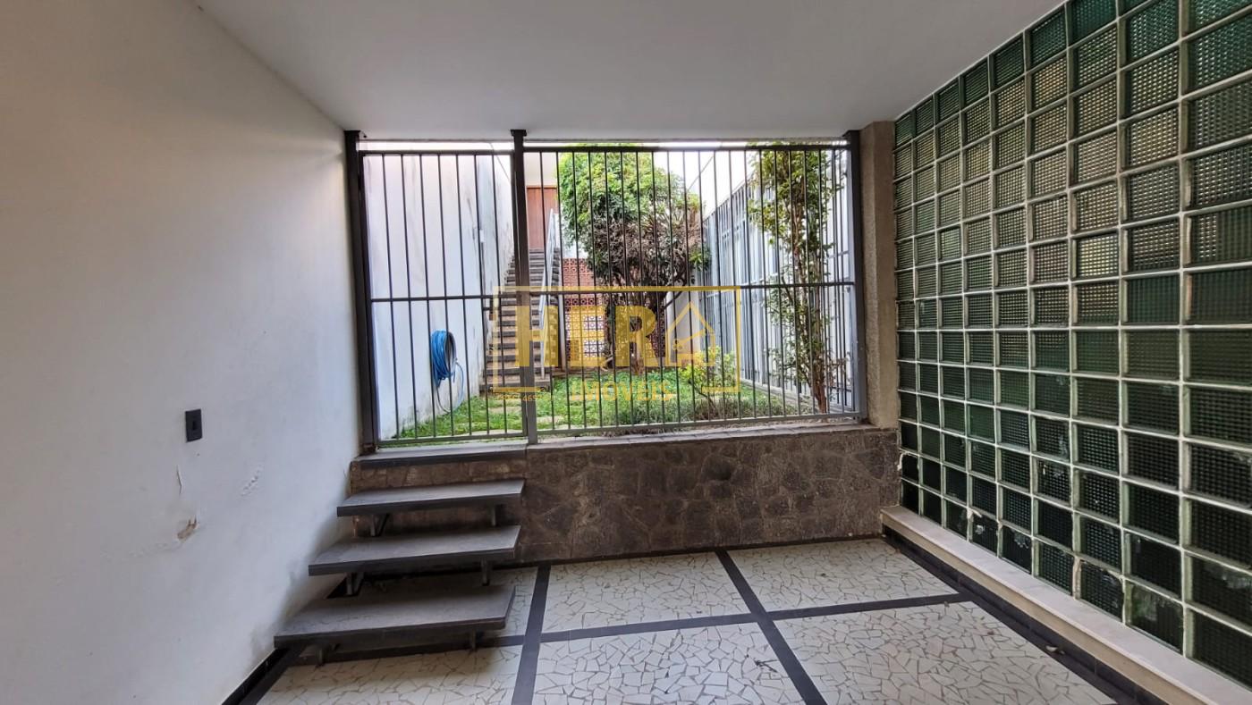 Casa à venda com 3 quartos, 372m² - Foto 5